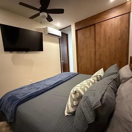 Stylish 1Br Ocean View Near 5Th Ave